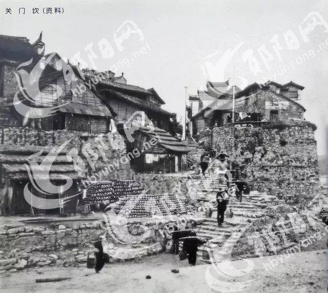 黑白老照片里的郧阳城回到70年前忍住别哭
