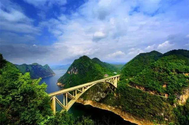 瓮安江界河