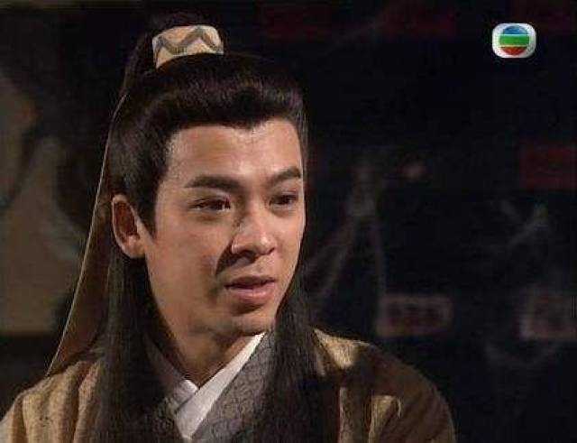 在94版《射雕英雄传》里,他饰演的是陆冠英