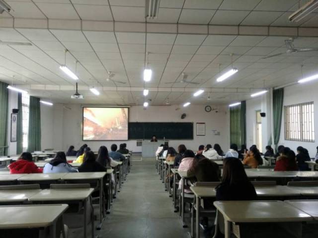 还有这样的操作?师大“记者练习生”到底谁C位出道?