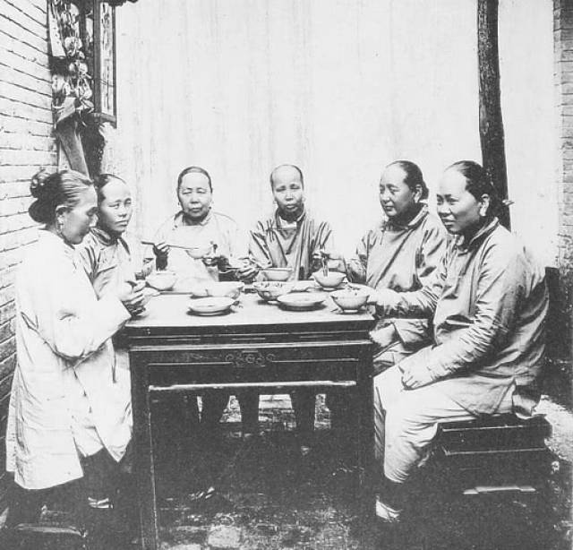 日本人北京开照相馆,拍了很多清朝女人,包括慈禧!