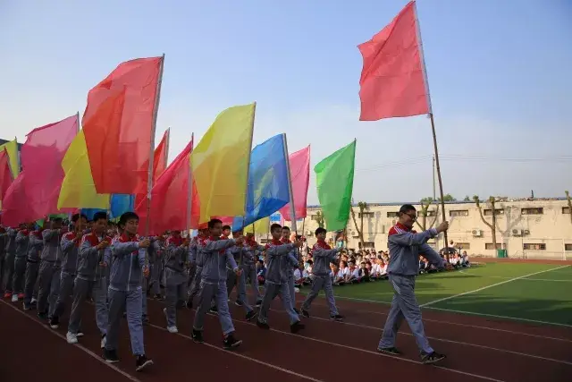 随州市外国语学校初中部第十一届田径运动会圆满闭幕