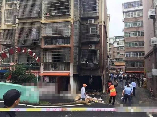 5月7日6时许,南昌市新建区建设路社区一栋住宅楼突然传出爆炸声,惊醒