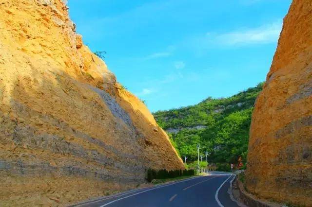 郑州最美公路详细路标,约过南山旅游通道, 才算来巩义