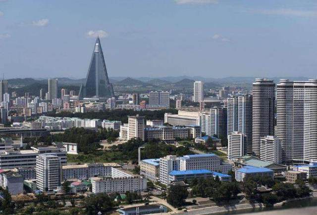 朝鲜"首都"相当于中国哪座城市的发展水平?能排进全国