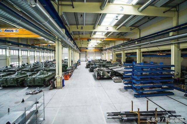 bmp-1步战车成堆造:俄罗斯军工厂生意好