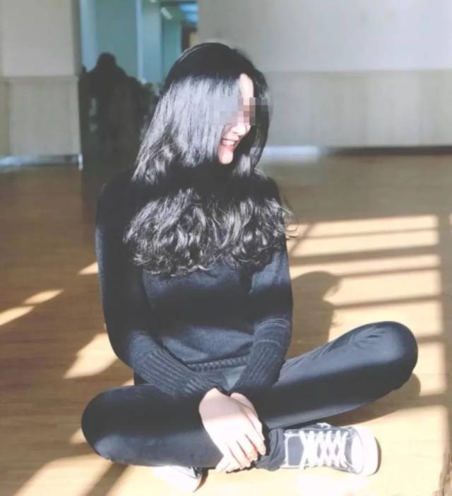 21岁空姐网约车遭奸杀,父亲泣血昏厥:"女儿,爸爸不