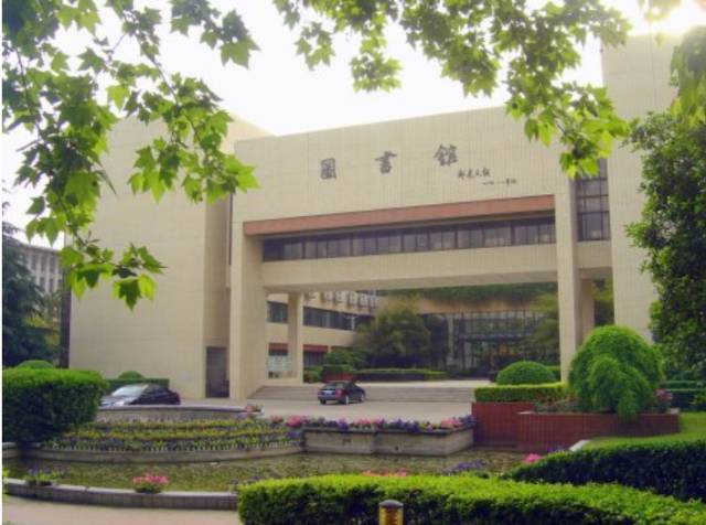 中国│华中科技大学图书馆