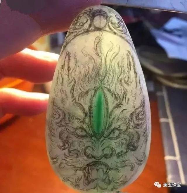 这样的翡翠设计图手稿,给人眼前一亮的感觉