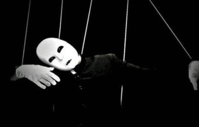 人类如扯线木偶,被高纬度生命操控?