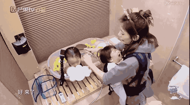 正如《妈妈是超人 3 》中的那段扎心文案: 每一对母子都是过命的交情