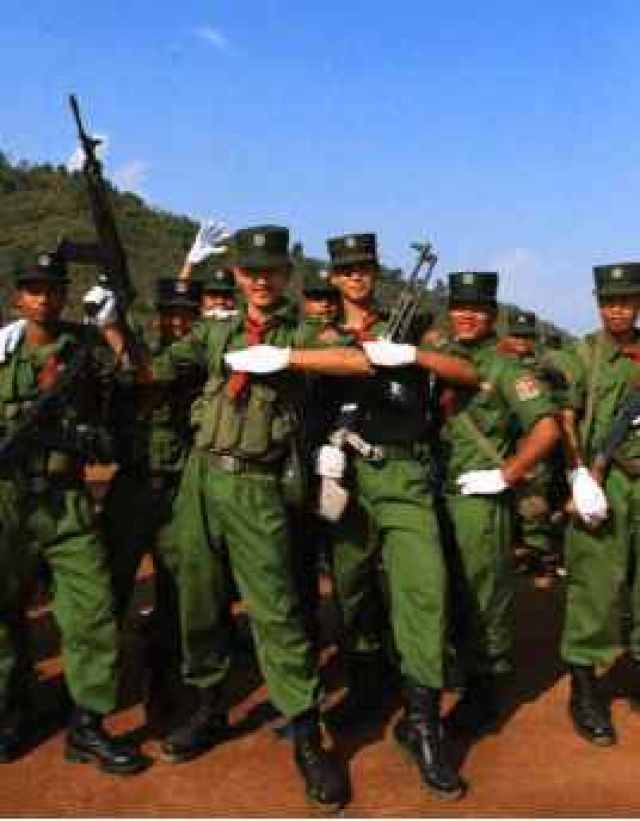 佤邦政府继承延续了缅甸共产党时期的党政制度,2011年,佤邦联合军和