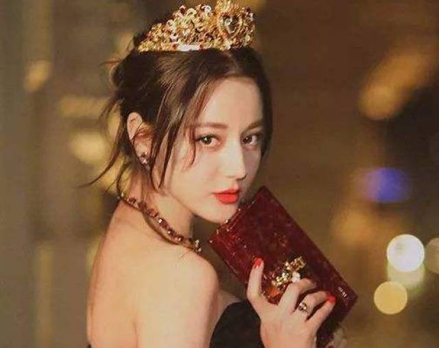 12星座背后的幸运女星, 我的是迪丽热巴, 你希望她是谁呢?