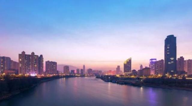 新亚欧大陆桥经济总量_新亚欧大陆桥地图