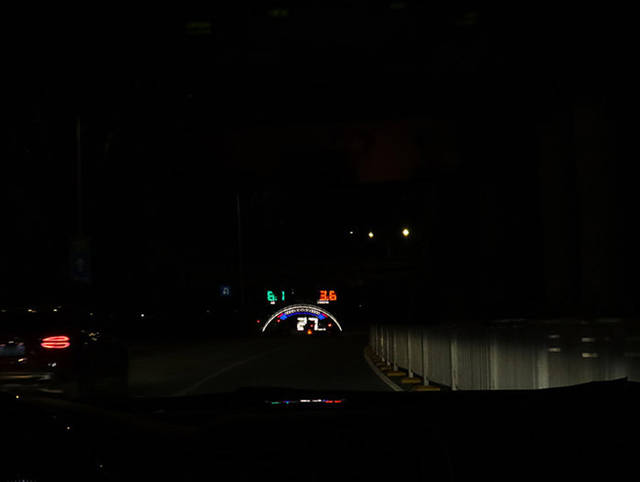 抬头显示是什么做的 5531ea1905eb4cfc87d1d90fdf74571d.jpeg