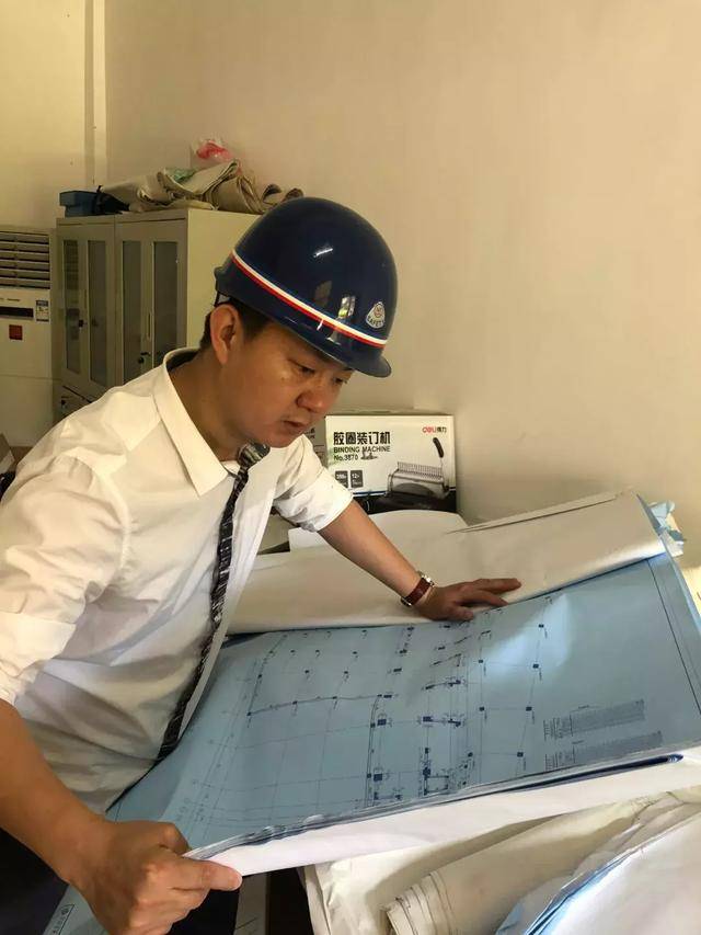 潢川县向上向善好青年住建局工程师任振华