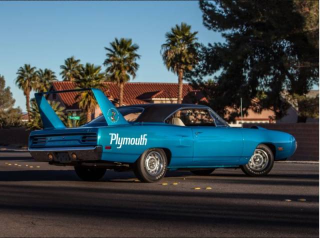 70年代肌肉车的代表:road runner superbird