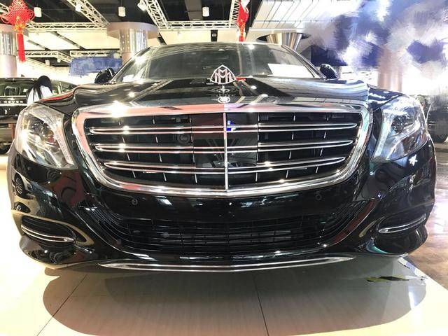 全球顶级商务迈巴赫s600加长版奢华至极