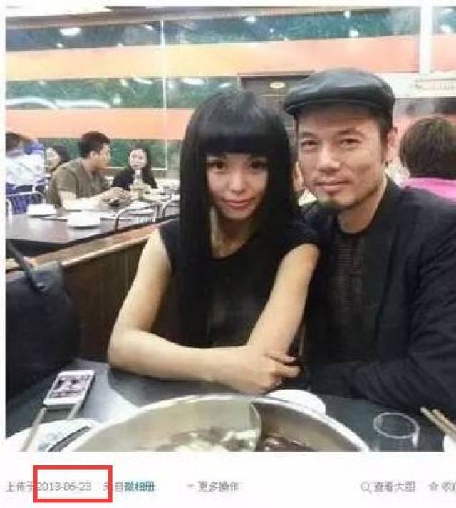 更让人震惊的是,王迅和原配离婚拉锯战的那段时间,这位小女友貌似还和