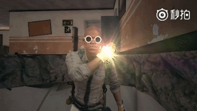 绝地求生:北美第一运气真好,竟发现空投基地,里面堆满