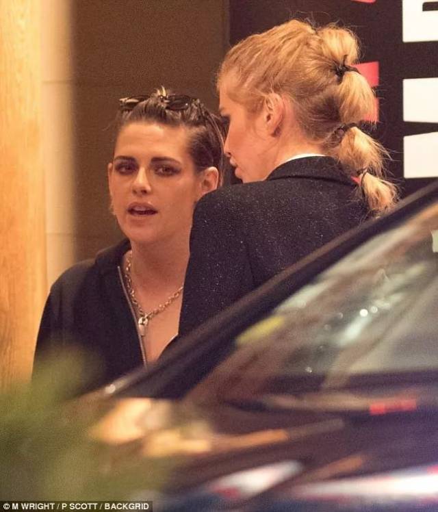 kristen stewart|小k戛纳忙里偷闲 与呆拉低调甜蜜庆生