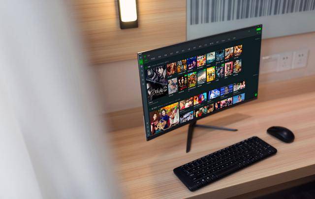 台式机可以下岗了 2018最佳曲面一体机推荐