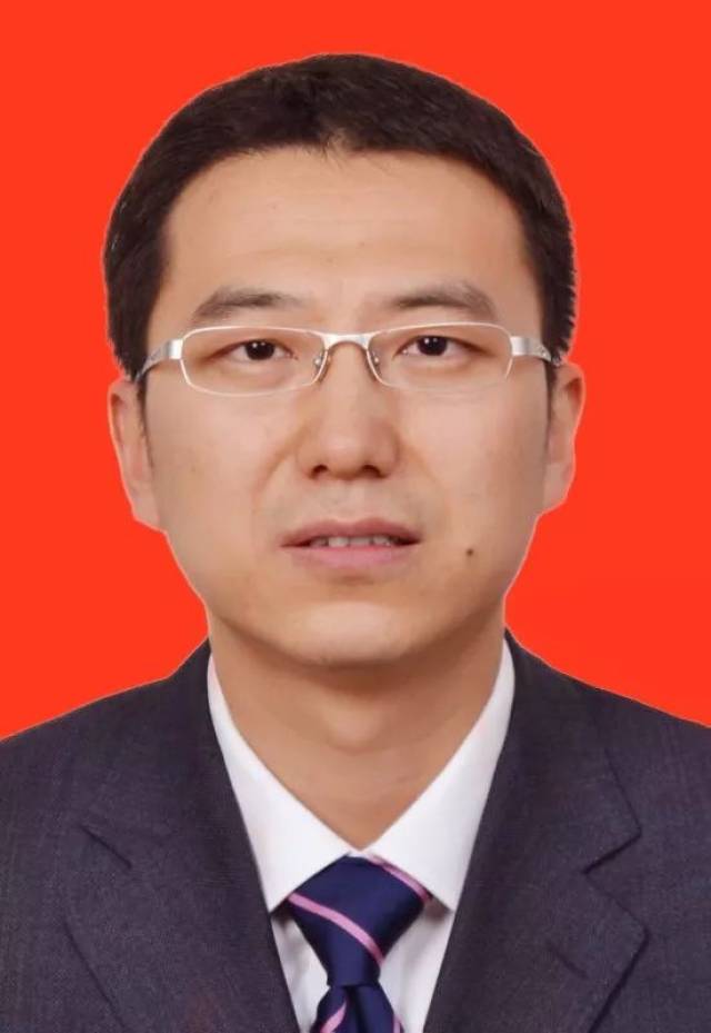 邓洪任巴中市