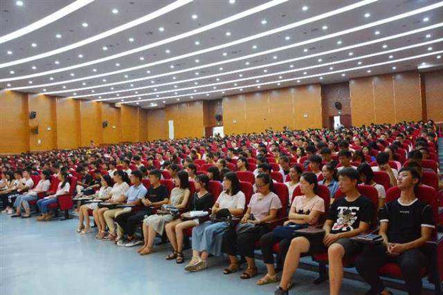 又一篇党课刷爆朋友圈,讲稿出自这个云梦人之