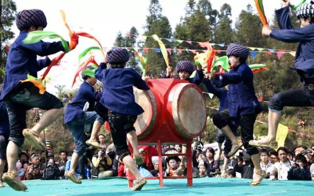 关注"四月八"文化艺术节暨松桃首届牛王争霸赛 节目预告