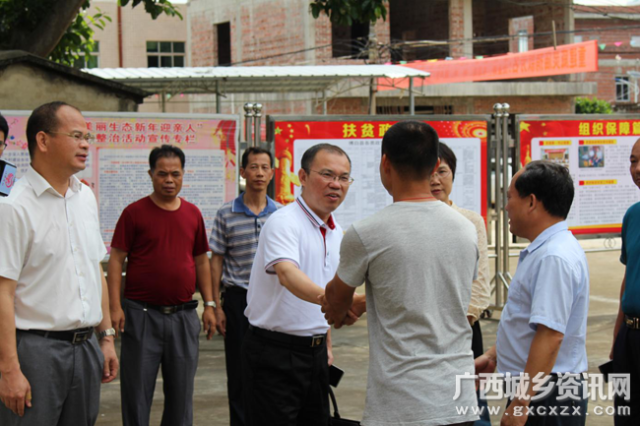 刘拥建,覃榕冰,黄劲等领导赴大坝镇诸岭村调研扶贫攻坚工作