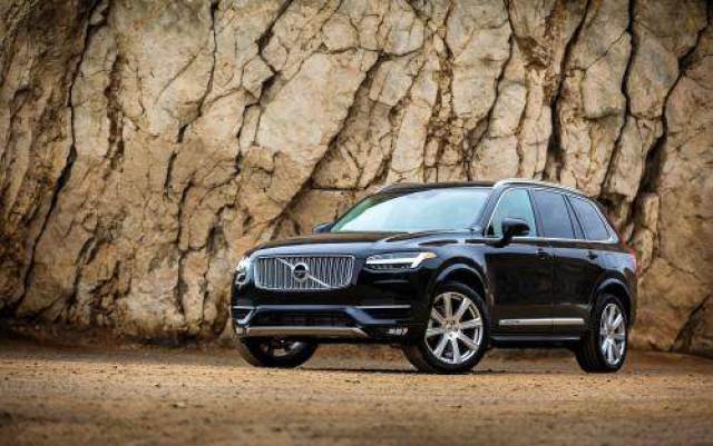 沃尔沃volvoxc90,是volvoxc系列车中的顶级产品.