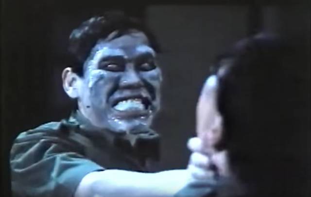 男子充满怨气的魂魄开始在海水中蔓延 1988年,一女子游泳被水中异物