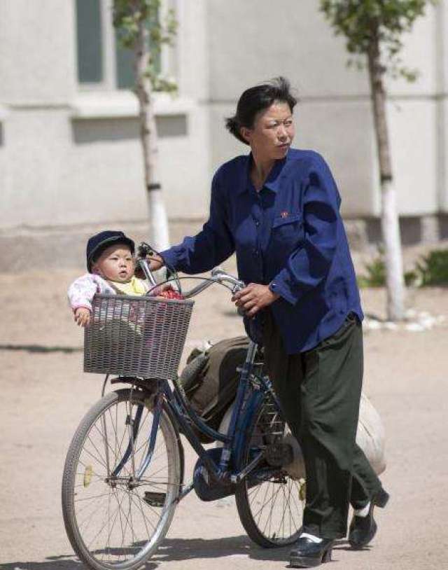 普通朝鲜人喜欢买日本二手自行车,虽然比中国