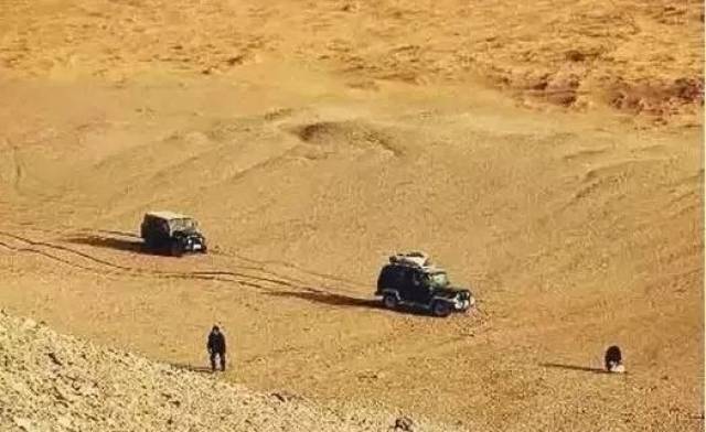 新疆最适合捡石头的季节来了!这么多玉石,你要