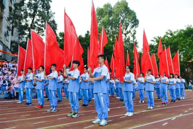 佛山中学校服大pk,快为母校打call!