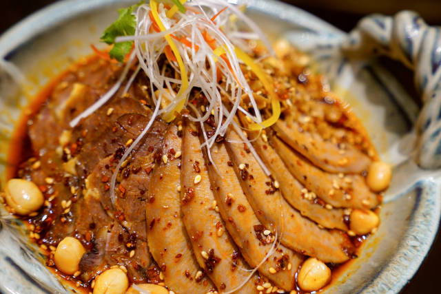 原来安徽人也爱吃辣?吃四川菜都不带怕的!去打