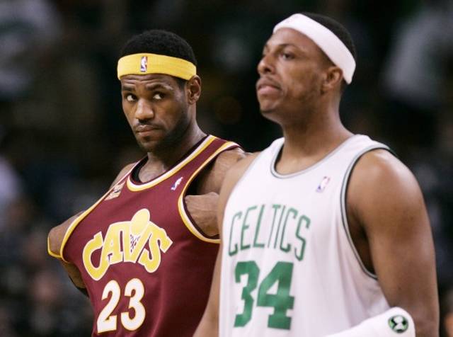 霸气!詹皇的死亡之瞳,是绿衫铁军迈不过去的