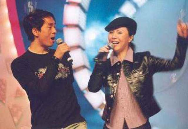 49岁歌手林萍生活照 婚姻至今是谜 近照曝光疑似整容