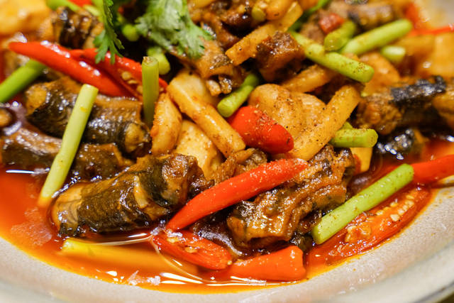 原来安徽人也爱吃辣?吃四川菜都不带怕的!去打