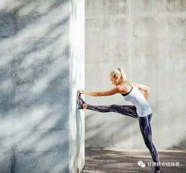 如何拉伸小腿让小腿变瘦 db2f554f42cc46d3adfa30e6ea58b0c8.jpeg