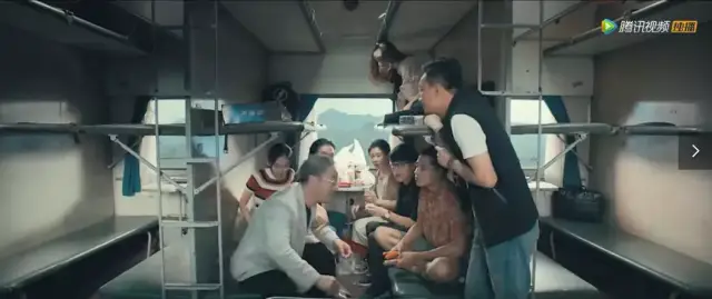 恋童癖、校园霸凌、未成年性侵,两个小女孩的