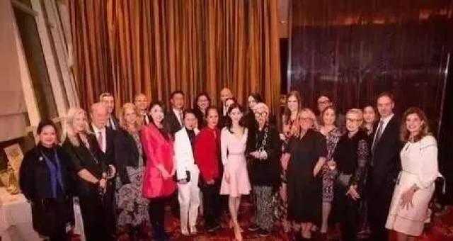 刘强东老婆的真实身份,你不知道的京东老板娘!