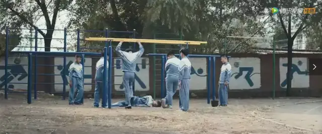 恋童癖、校园霸凌、未成年性侵,两个小女孩的