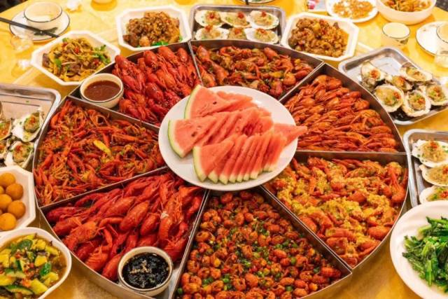 确认过眼神,是一起剥小龙虾的人