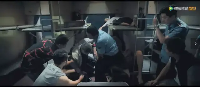 恋童癖、校园霸凌、未成年性侵,两个小女孩的