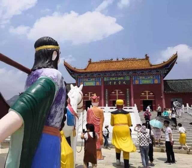 美不胜收,中原福地——平顶山鲁山阿婆寨风景区!