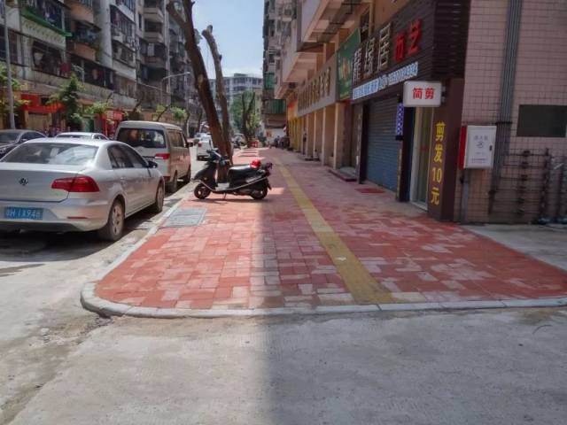 文明君带你到 城区的背街小巷 走一走,看一看 ▲左图图片来源:端州