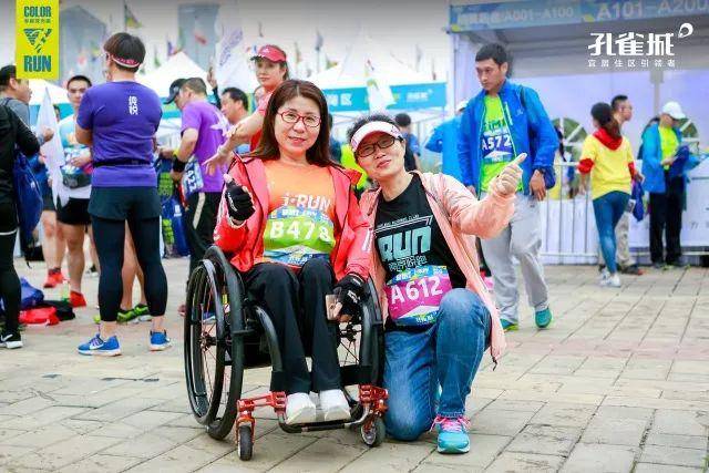 南京轮椅跑者成玉芳:人有奔跑的本能