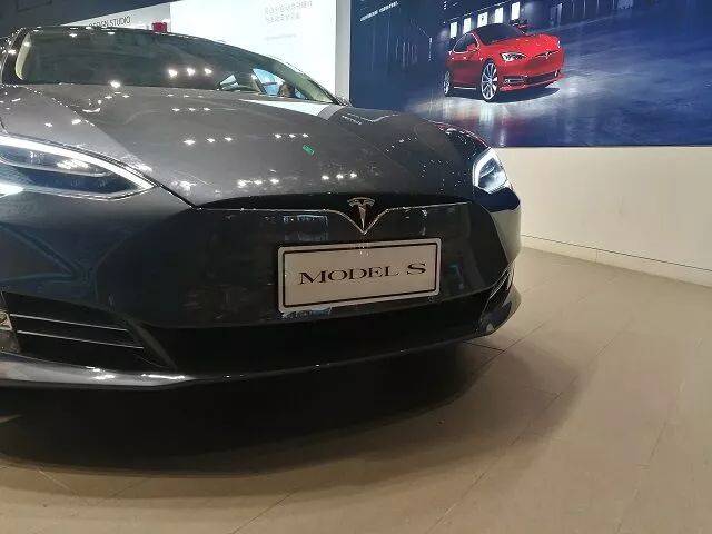 『新鲜趣事』2G老人机不能用,责任该找谁