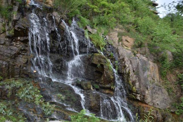 这里山清水秀风景如画,洛宁春山溪谷,洛阳山里的清净之地